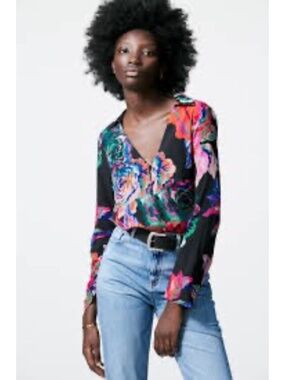 ZARA‎ Blouse